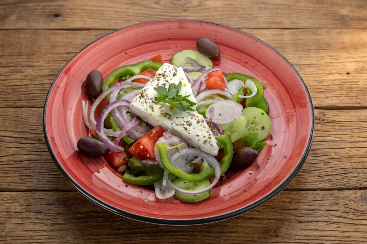 Greek Salad — Στέκι Fast Food Ρόδος